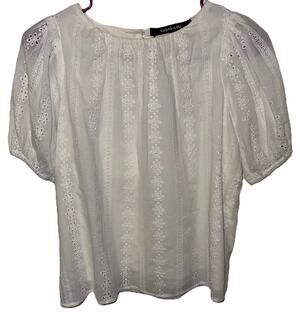 Women’s Sugar Lips White Eyelet Embroidered Blouse Short Sleeve W Bow NWT SZ. XS